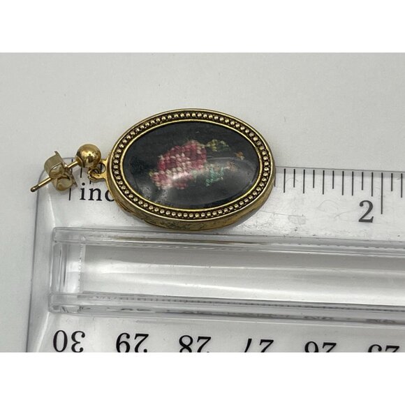 Vintage Avon Oval Embroider Rose Pierced Earrings Floral Goldtone - Picture 6 of 9